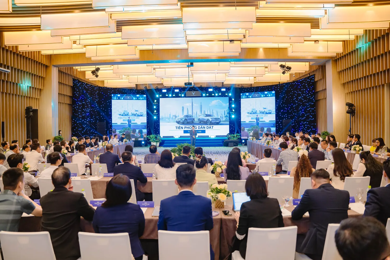 TỔ CHỨC LỄ RA MẮT SẢN PHẨM